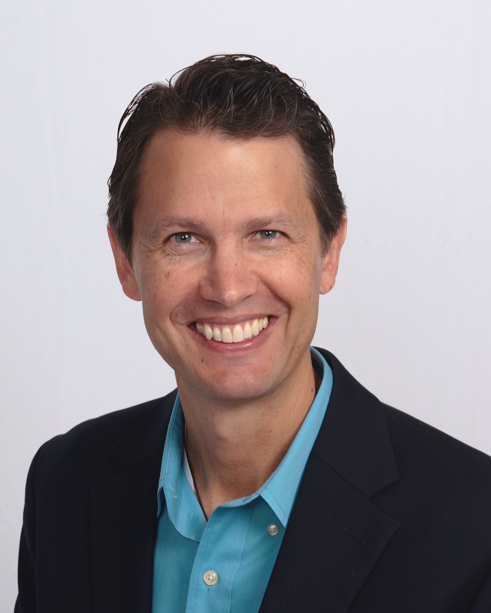 Head shot big 2013 - Paul Ratte