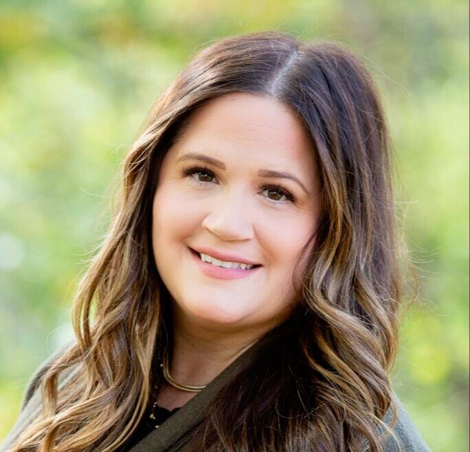 Melissa-Conway-Headshot-683x1024